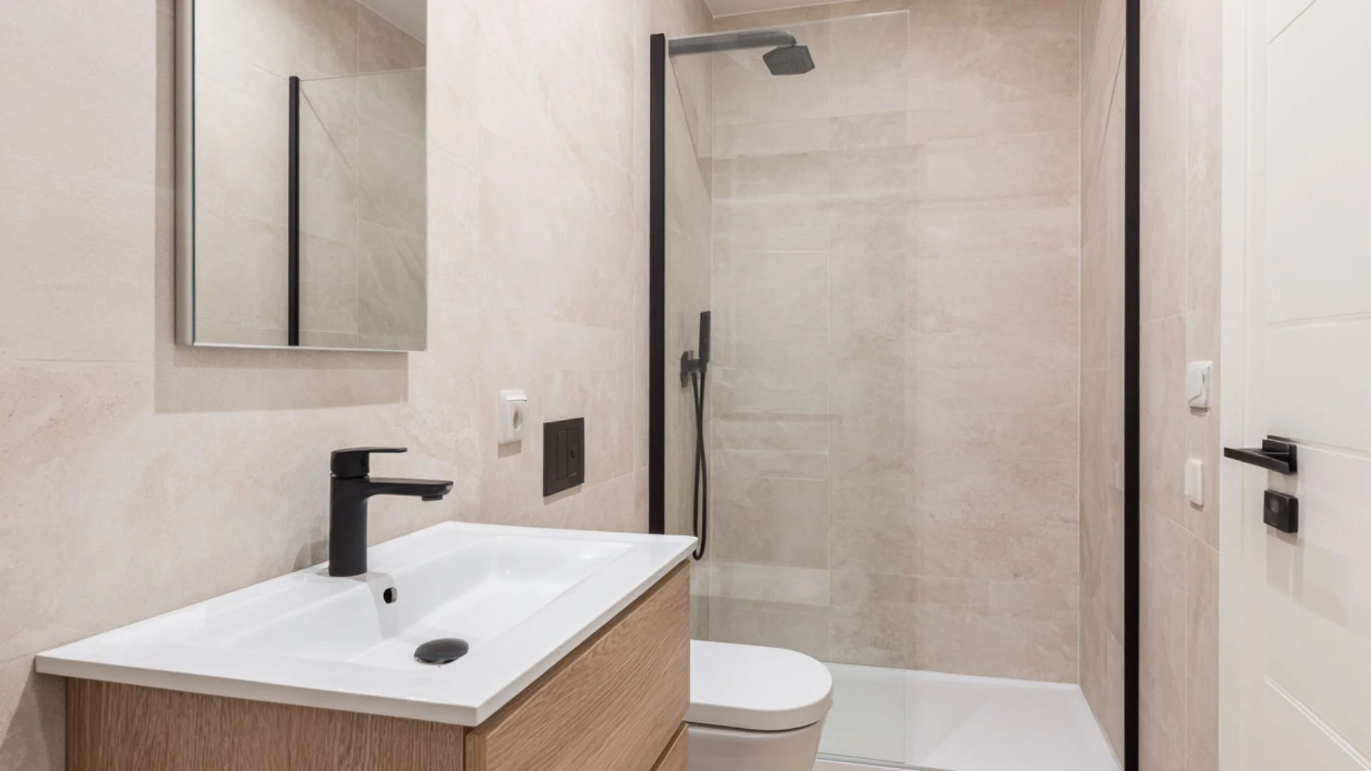 Reforma de baño en Alicante — proyecto de Carbonell Reformas